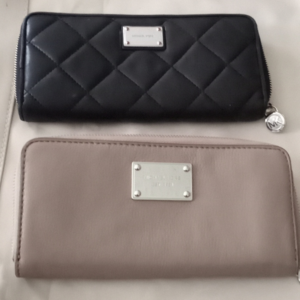 MK Wallet Bundle - Picture 8 of 8